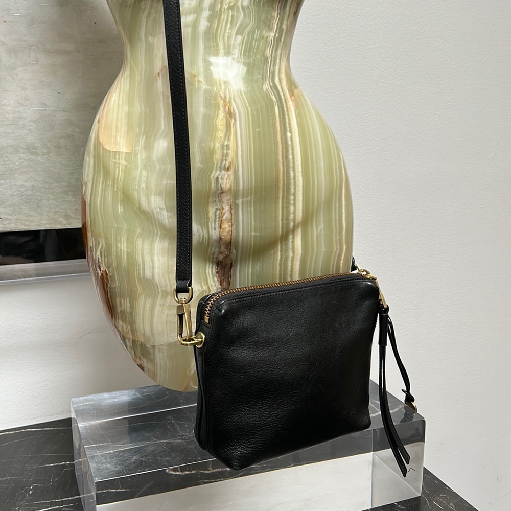REPOSTED FOR SALE- Fossil leather crossbody